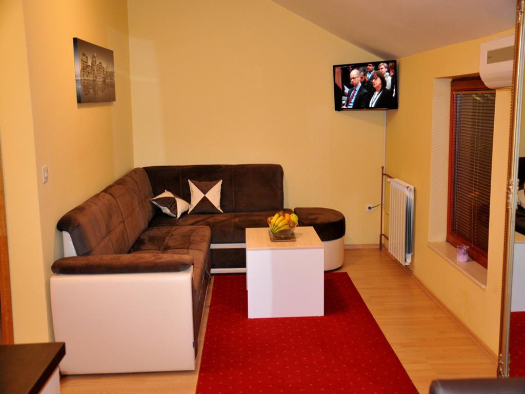 Hotel Arizona Sarajevo Lukavica Quarto foto